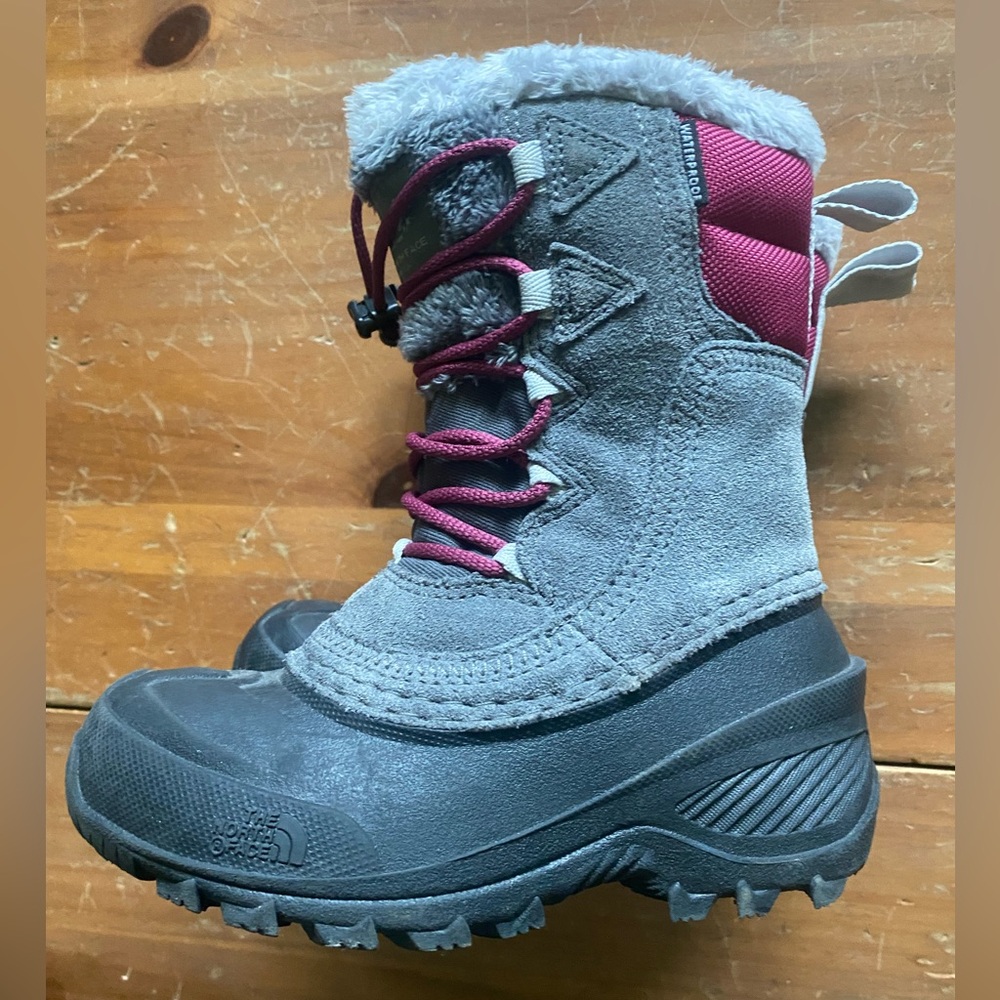Girl’s The North Face Size 11 snow boots- Worn Once